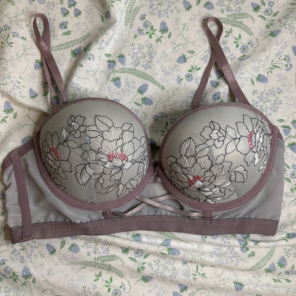 Purple / Grey lace push up bra size 36c